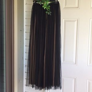 Size 4 Massimo Dutti Maxi Skirt
